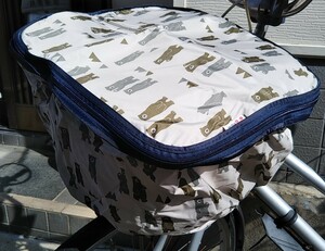 自転車用品　２段式前カゴカバー　電動アシスト車カゴ対応 　便利な両開き♪　防水　【ブラウンベア(薄茶地:熊柄)】 keia 川住製作所　