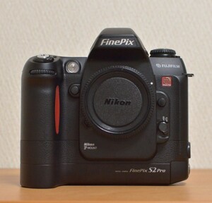 FUJIFILM FinePix S2 Pro ボディ フジフイルム 富士フイルム デジタル一眼レフカメラ 希少