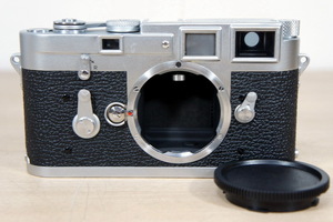 ●Leica/ライカ/ M3 /86万番台/ダブルストローク/ボディ美品/裏蓋傷みあり●M3_1