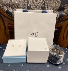 新品 正規品 4℃ ヨンドシー ピアス 大粒 ダイヤモンド k10 イエローゴールド ケース紙袋リボン 箱 ゴールド ダイヤ プレゼント