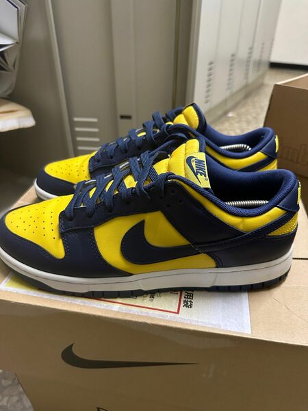 NIKE DUNK LOW ミシガン