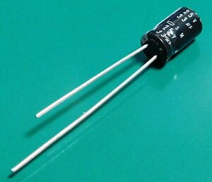 日本ケミコン SM コンデンサ (25V/33μF/85℃) [10個組]【管理:SA157】