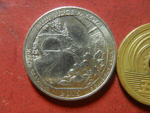 外国・USA／ワシントン２５セント白銅張り銅貨：ブルーリッジパークウエイ（2015年D）　23121103