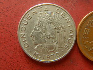 外国・メキシコ／５０センタボ白銅貨：アステカ神（1970年）　231214