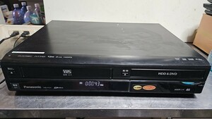 Panasonic DIGA デジタルチューナー搭載ハイビジョンレコーダー VHSビデオ一体型HDD250GB DMR-XP22V