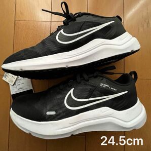 NIKE スニーカー 黒 24.5cm レディース 美品