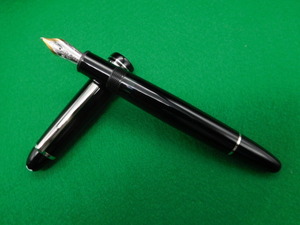 MONTBLANC　モンブラン 万年筆　MEISTERSTUCK Pix ペン先刻印 4810 〈 585〉 マイスターシュテュック Pix 