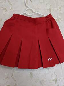 未使用　YONEX赤のテニススカート 8本ボックス　