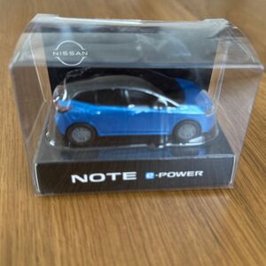 日産　note ミニカー　非売品　ノベルティ