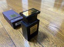 TOMFORD トムフォード　タバコバニラ 100ml 正規品　ほぼ満タンです♪ タバコ　バニラ　ウードウッド　タスカンレザー_画像3