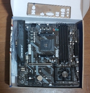 BIOSTAR X570GT MixroATX 動くけどジャンク 個人出品