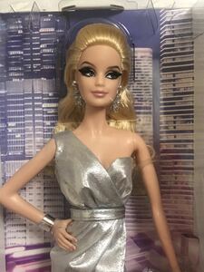 バービー BARBIE COLLECTOR BLACK LABEL THE Barbie LOOK SITY SHINE バービー 4