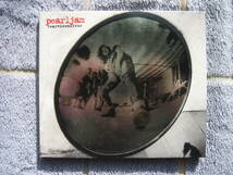 CD2枚組　紙ジャケット仕様　パールジャム　REARVIEWMIRROR　ベスト　輸入盤・中古品　PEARL JAM_画像1