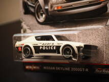 ホットウィール NISSAN SKYLINE 2000 GT-R ケンメリ スカイライン ミニカー JAPAN HISTORICS LIMITED EDITION POLICE × HOT WHeeLs コラボ_画像3