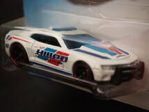 ホットウィール 10 CAMARO SS HWPD 白 シェビー カマロ ミニカー ポリス バンパーガード 別パーツ Police Departments × HOT WHeeL コラボ_画像5