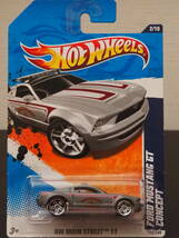 HOT WHeeLs FORD MUSTANG GT CONCEPT FIRE DEPT マッド フォード マスタング ミニカー コンセプトカー マッスルカー 消防 ホットウィール _画像1