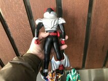 ★　【ジャンク扱い】　まとめて　仮面ライダー　戦隊物　フィギュア　ソフビ　人形　おもちゃ　玩具　ヒーロー物　テレビ　特撮_画像5