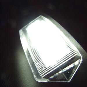 激白光 ! 交換式 ! 三菱 LED ナンバー灯 ライセンス ランプ デリカミニ B34A B35A B37A B38A G T Gプレミアム Tプレミアム