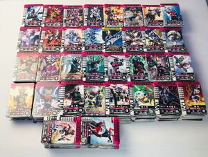 【 送料無料】仮面ライダー　ガンバライド　ノーマルカード系・大量 まとめ 3400枚以上 廃版 ディケイドライバー対応カード多数