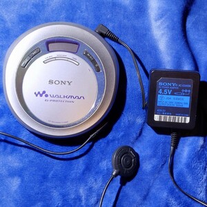 SONY WALKMAN ウォークマン D-E666 CD プレーヤー ポータブル シルバー リモコン ソニー G-PROTECTION DC4.5V 500mA AC-ES455K