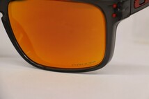 160 k1295 OAKLEY オークリー Holbrook ホルブルック Prizm Ruby/Grey Smoke アジアンフィット 009244-2856 サングラス 保存袋付き_画像5