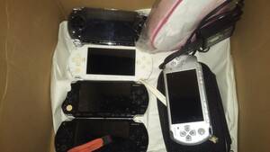 PSP 本体 PSP-1000×4台 PSP-2000×1台 PSP-3000×2台 合計7台 セット ソフト14本 ACアダプター1個 ケースカバー2個 付き ジャンク扱いです