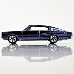 1/64 ホットウィール クラシック '67 ダッジ チャージャー Hot Wheels Classics 1967 Dodge Charger