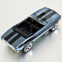 1/64 ホットウィール クラシック '67 シボレー カマロ コンバーチブル Hot Wheels Classics 1967 Chevrolet Chevy Camaro Convertible_画像6