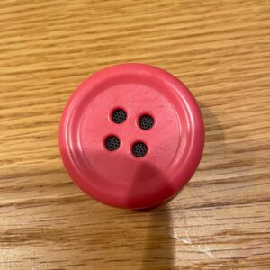 ボタン型スピーカー　ペチャット　pechat
