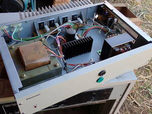 パナソニック(松下電器)の古いアンプ(電力増幅ユニット)です。　型番ＷＵ-Ｐ52　製造番号372737　
