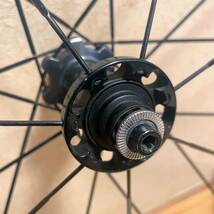 ◆◇Shimano Dura-Ace WH-R9100-C40-CL シマノ デュラエース リアホイール ジャンク◇◆_画像4