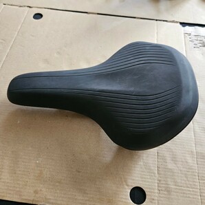 美品!! selle royal セラロイヤル サドル ピスト bmx ロードの画像1