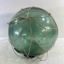 レトロ 浮き玉 ガラス玉 硝子 球体 グリーン 緑色 気泡 直径：約25cm 漁具 飾り インテリア 和風 居酒屋 飾り 中古_画像1