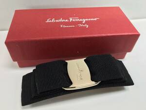 【パケプラ無料】正規美品 Ferragamo サルヴァトーレフェラガモ 髪留め バレッタ 髪飾り ヴァラ リボン [f4964]