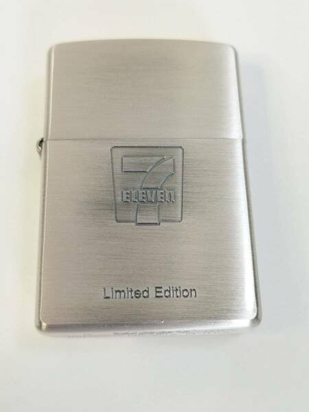 【パケ無料】未着火 極美品 ZIPPO ジッポー セブンイレブン リミテッドエディション 05年製 オイルライター [g1061]