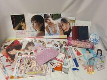 【同梱可】中古品 アイドル STU48 AKB48 石田千穂他 写真集 生写真 クリアファイル ペンライト等グッズセット_画像1