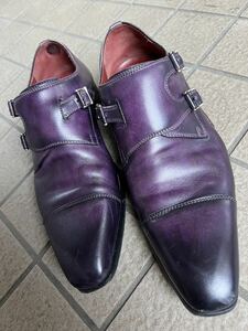 革靴：MAGNANNI　箱付き　３９　紫.、靴底に汚れあり