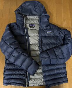 サイズS 激レア　ヴィンテージ　パタゴニア　ハイロフトダウンフーディー　ネイビー　FA14 ダウンパーカー　patagonia ダウンジャケット