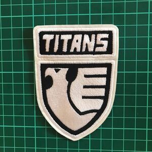 ティターンズ風エンブレム白黒／titans／70×98ミリ