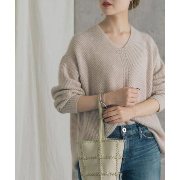 アーバンリサーチロッソ WEB限定』Vネックエアリーニットプルオーバー