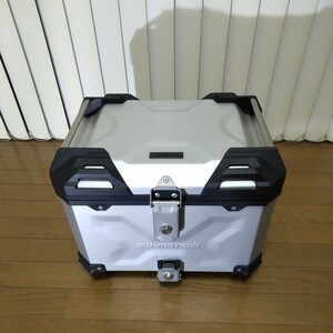 SW-MOTECH TRAX ADV アルミ トップケース 38L 取付ベース付属(どちらか１つ)