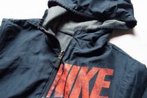 NIKE/ナイキ/ジュニア/リバーシブルジャンパー/前ジップ/ナイロン系素材/マイクロフリース素材/紺/ブルーグレー/S(140)サイズ(12/11R5)_画像7