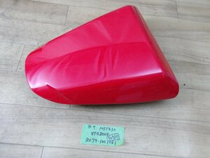 中古現状入庫品　ホンダ純正　VFR800F　シングルシート　リアカウル　程度上々①