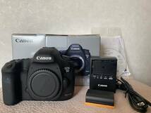 ★ Canon デジタル一眼レフカメラ EOS 5D MarkⅢ ボディ ★ USED ≪シャッター回数200回未満≫_画像1