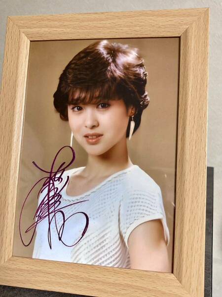 【送料込み】松田聖子　フレーム付き　ブロマイド　　写真