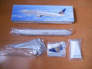 FLIGHT MINIATURES　1/200 B777-200 コンチネンタル航空