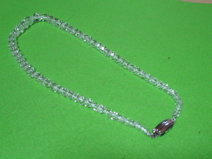 珍品　アンティーク　ＳＩＬＶＥＲ製金具の水晶製　ネックレス