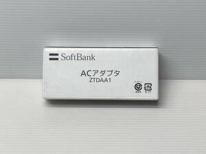 027 〓 新品 ソフトバンク(SoftBank)　純正　３G携帯電話対応　ACアダプタ　ZTDAA1