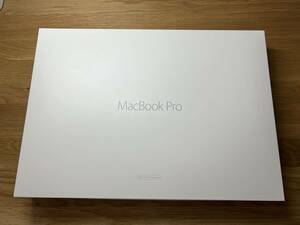 MacBook Pro mid 2015 / 15.4 inch / Core i7 2.2GHz / 16GB / SSD256GB