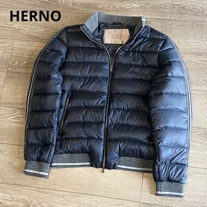 258 極美品 HERNO ヘルノ リゾートライン ダウンブルゾン ジャケット 48サイズ M相当 ネイビー リブ メンズ アウター